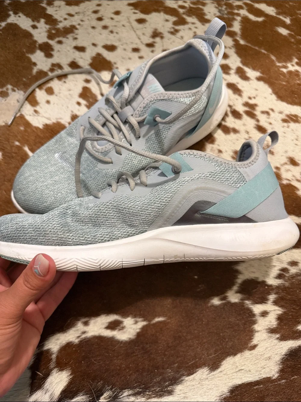 Nike Light Mint Green Athletic Running Shoes